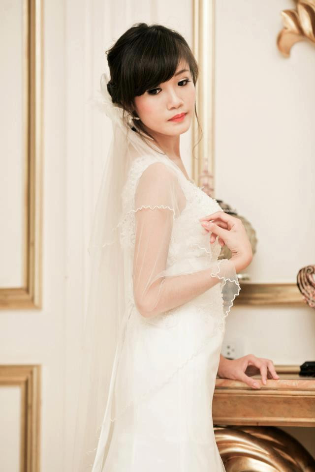 Ngọc Hà rất thích tìm hiểu về sách mĩ thuật, sách vẽ nghệ thuật. <<NỮ SINH KINH BẮC ĐẸP DỊU DÀNG TRONG TÀ ÁO DÀI <<NGẨN NGƠ TRƯỚC VẺ ĐẸP THÁNH THIỆN CỦA HOTGIRL NGỌC HIỀN <<HOT GIRL CẨM TÚ ĐẸP LÃNG MẠN TRONG SẮC MÀU HOA CỎ <<NGỠ NGÀNG HOT GIRL CÓ VẺ ĐẸP GIỐNG CA SỸ BẢO THY