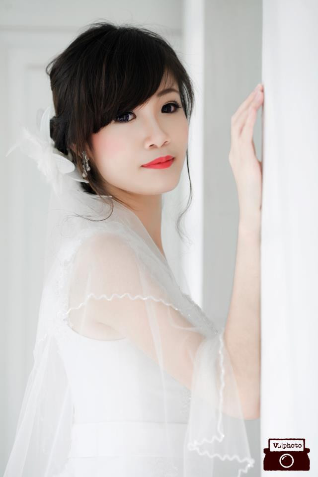 Nguyễn Ngọc Hà sinh năm 1994, hiện cô đang theo học ngành thiết kế đồ họa, Trường ĐH Mỹ thuật công nghiệp Hà Nội. <<NỮ SINH KINH BẮC ĐẸP DỊU DÀNG TRONG TÀ ÁO DÀI <<NGẨN NGƠ TRƯỚC VẺ ĐẸP THÁNH THIỆN CỦA HOTGIRL NGỌC HIỀN <<HOT GIRL CẨM TÚ ĐẸP LÃNG MẠN TRONG SẮC MÀU HOA CỎ <<NGỠ NGÀNG HOT GIRL CÓ VẺ ĐẸP GIỐNG CA SỸ BẢO THY