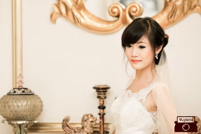 Câu châm ngôn yêu thích "Hãy sống, hãy làm hết mình khi bạn còn có thể !" và luôn coi đó là một mục tiêu trong cuộc sống, đặc biệt là cống hiến cho niềm đam mê họa sĩ của mình. <<NỮ SINH KINH BẮC ĐẸP DỊU DÀNG TRONG TÀ ÁO DÀI <<NGẨN NGƠ TRƯỚC VẺ ĐẸP THÁNH THIỆN CỦA HOTGIRL NGỌC HIỀN <<HOT GIRL CẨM TÚ ĐẸP LÃNG MẠN TRONG SẮC MÀU HOA CỎ <<NGỠ NGÀNG HOT GIRL CÓ VẺ ĐẸP GIỐNG CA SỸ BẢO THY