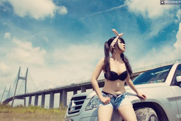 Ở Mercedes benz GLk 300 4matic toát lên sự sang trọng và kiêu hãnh từ kiểu dáng đến vận hành, nhưng sâu thẳm bên trong nó là bản chất táo bạo và quyết liệu của một chiếc xe địa hình chỉ chờ được bộc lộ. Linh hoạt ở mọi nơi và phù hợp cho mọi địa hình. Ở Mercedes benz GLk 300 4matic toát lên sự sang trọng và kiêu hãnh từ kiểu dáng đến vận hành, nhưng sâu thẳm bên trong nó là bản chất táo bạo và quyết liệu của một chiếc xe địa hình chỉ chờ được bộc lộ. Linh hoạt ở mọi nơi và phù hợp cho mọi địa hình.