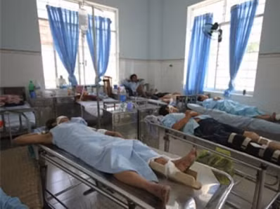Các nạn nhân được cấp cứu tại BV.