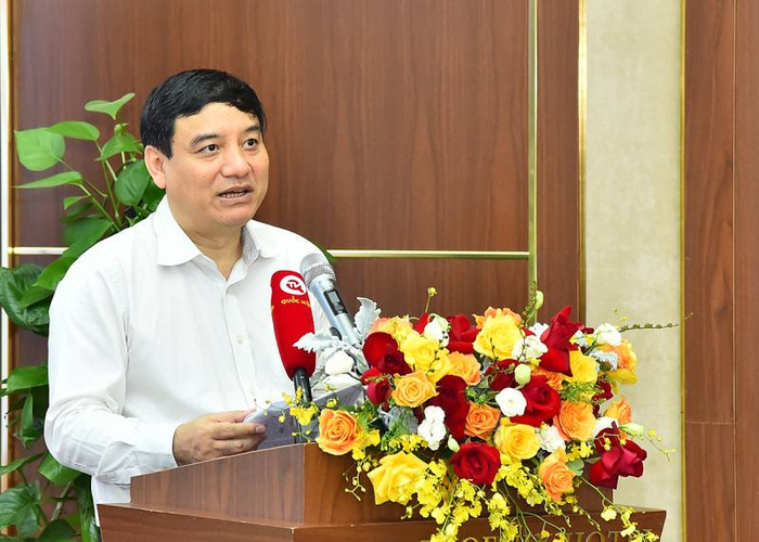 Chủ nhiệm Ủy ban Văn hóa, Giáo dục Nguyễn Đắc Vinh phát biểu khai mạc Phiên họp toàn thể của Ủy ban. Ảnh: Cổng thông tin điện tử Quốc hội