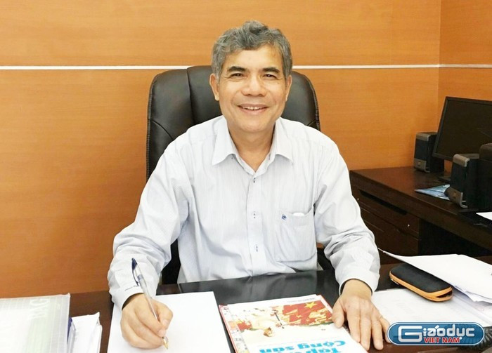 Phó Giáo sư, Tiến sĩ Nguyễn Xuân Tế - nguyên Hiệu trưởng Trường Cán bộ quản lý giáo dục Thành phố Hồ Chí Minh. Ảnh: NVCC thay-te-9765-1979.jpeg