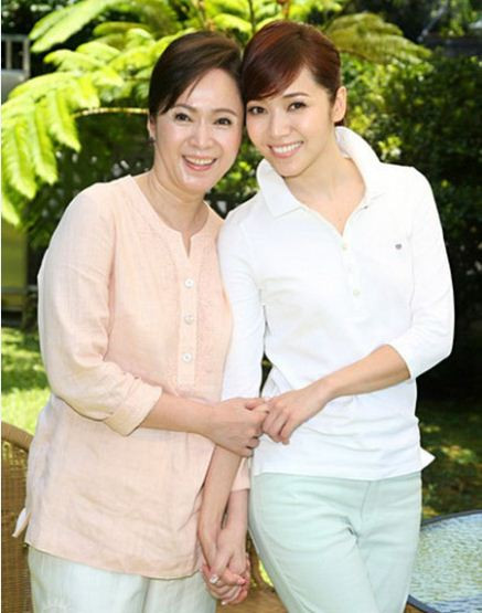 Hai mẹ con Hầu Bội Sầm