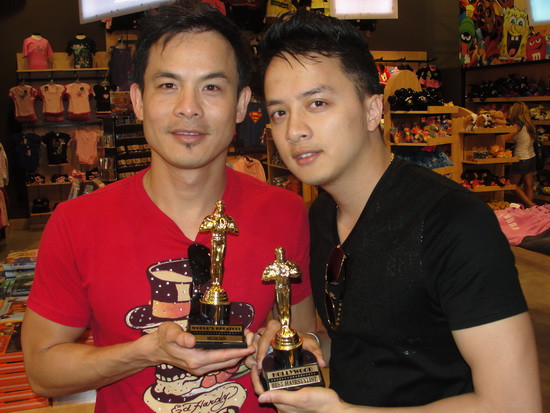 "Chuyện ồn ào này xảy ra hoàn toàn ngoài ý muốn và nằm ngoài tầm kiểm soát của Cao Thái Sơn, lẽ ra Sơn đã chọn cách im lặng, nhưng càng im lặng thì những thông tin một chiều càng có dịp lan rộng và ảnh hưởng rất xấu đến Sơn và gia đình, nhất là mẹ của Sơn, vì thế Sơn chấp nhận đối diện trực tiếp với chuyện này". "Chuyện ồn ào này xảy ra hoàn toàn ngoài ý muốn và nằm ngoài tầm kiểm soát của Cao Thái Sơn, lẽ ra Sơn đã chọn cách im lặng, nhưng càng im lặng thì những thông tin một chiều càng có dịp lan rộng và ảnh hưởng rất xấu đến Sơn và gia đình, nhất là mẹ của Sơn, vì thế Sơn chấp nhận đối diện trực tiếp với chuyện này".