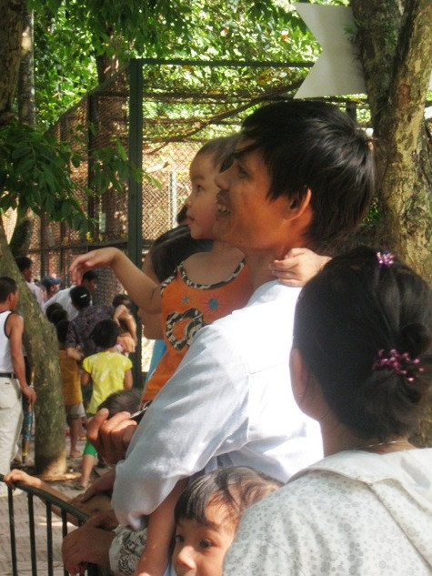 Cả nhà cùng đi chơi