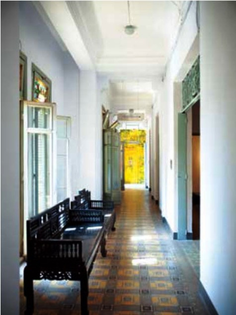 Hành lang của tòa nhà Hành lang của tòa nhà