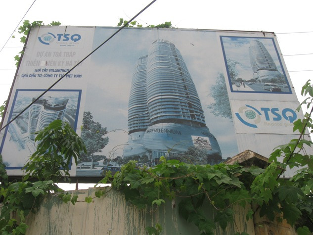 Theo quy hoạch chi tiết được UBND tỉnh Hà Tây (cũ) phê duyệt, dự án Tháp thiên niên kỷ có quy mô 29 tầng với tổng vốn đầu tư 29,2 triệu USD. Tuy nhiên, sau đó phía chủ đầu tư đã lập hồ sơ đề nghị điều chỉnh quy mô dự án với 2 toà tháp cao 45 tầng và 4 tầng hầm với tổng vốn đầu tư 50 triệu USD. Khu đất này vốn là khu trụ sở của Hiệp hội Thủ công mỹ nghệ làng nghề Hà Nội và một phần Khu tập thể Sở Văn hoá Thông tin tỉnh Hà Tây. Theo quy hoạch chi tiết được UBND tỉnh Hà Tây (cũ) phê duyệt, dự án Tháp thiên niên kỷ có quy mô 29 tầng với tổng vốn đầu tư 29,2 triệu USD. Tuy nhiên, sau đó phía chủ đầu tư đã lập hồ sơ đề nghị điều chỉnh quy mô dự án với 2 toà tháp cao 45 tầng và 4 tầng hầm với tổng vốn đầu tư 50 triệu USD. Khu đất này vốn là khu trụ sở của Hiệp hội Thủ công mỹ nghệ làng nghề Hà Nội và một phần Khu tập thể Sở Văn hoá Thông tin tỉnh Hà Tây.