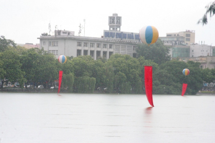 Những cơn mưa khiến bầu trời không được trong xanh