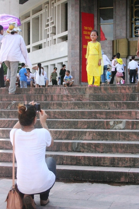 Chụp ảnh kỷ niệm