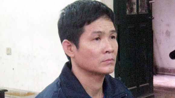 Đối tượng Vũ Văn Hữu tại phiên tòa Đối tượng Vũ Văn Hữu tại phiên tòa