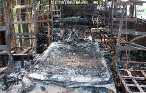 Làm rõ nghi vấn 'bí ẩn' 10 xe buýt đỗ hàng dọc cháy tan hoang ảnh 7 Làm rõ nghi vấn 'bí ẩn' 10 xe buýt đỗ hàng dọc cháy tan hoang ảnh 7