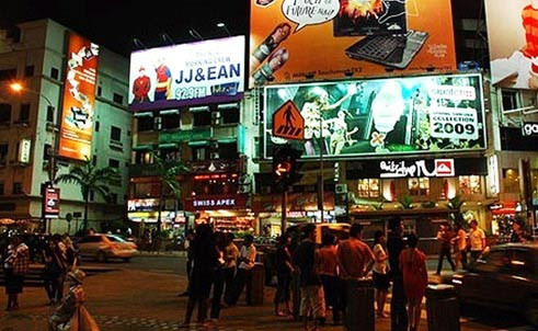 Phố xá Kuala Lumpur được ví như “thiên đường” của dân chơi Phố xá Kuala Lumpur được ví như “thiên đường” của dân chơi