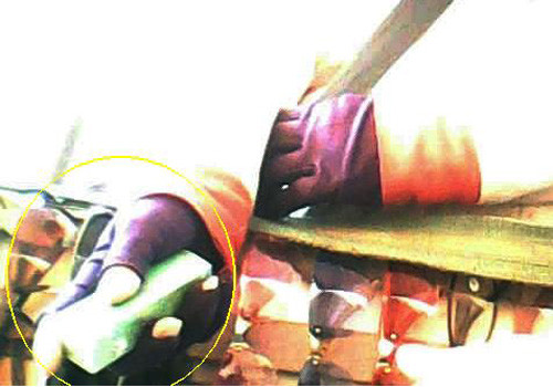 Những loại thuốc kích dục dạng nước, viên, xịt và kẹo cao su được "chào mời". Những loại thuốc kích dục dạng nước, viên, xịt và kẹo cao su được "chào mời".