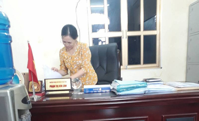 Bà Phạm Thị Kim Anh, Trưởng phòng Giáo dục và Đào tạo huyện Kim Động, tỉnh Hưng Yên. Ảnh Trần Việt. Bà Phạm Thị Kim Anh, Trưởng phòng Giáo dục và Đào tạo huyện Kim Động, tỉnh Hưng Yên. Ảnh Trần Việt.