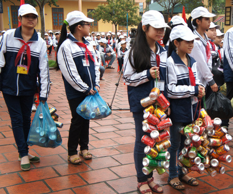 Danh hiệu “Dũng sĩ nhỏ”, “Chiến sĩ nhỏ” giá bao nhiêu? (Ảnh: Báo Đảng cộng sản) Danh hiệu “Dũng sĩ nhỏ”, “Chiến sĩ nhỏ” giá bao nhiêu? (Ảnh: Báo Đảng cộng sản)