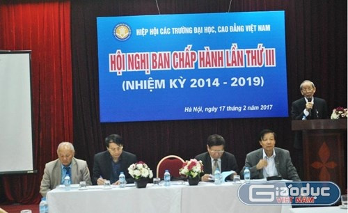 Hiệp hội các trường Đại học, Cao đẳng Việt Nam họp Ban Chấp hành lần thứ 3 (Ảnh: Thùy Linh) Hiệp hội các trường Đại học, Cao đẳng Việt Nam họp Ban Chấp hành lần thứ 3 (Ảnh: Thùy Linh)