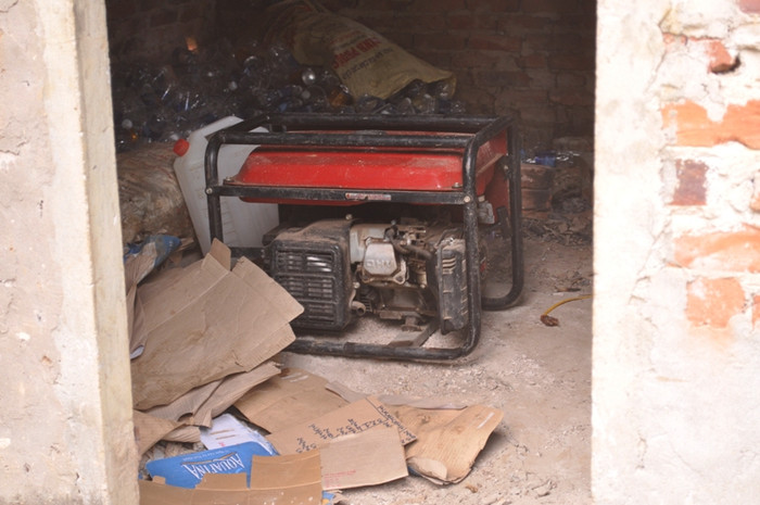 Máy phát điện để phục vụ các con bạc Máy phát điện để phục vụ các con bạc