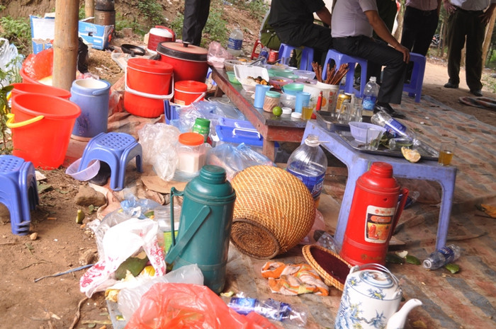 Khu vực phục vụ ăn uống cho các con bạc Khu vực phục vụ ăn uống cho các con bạc