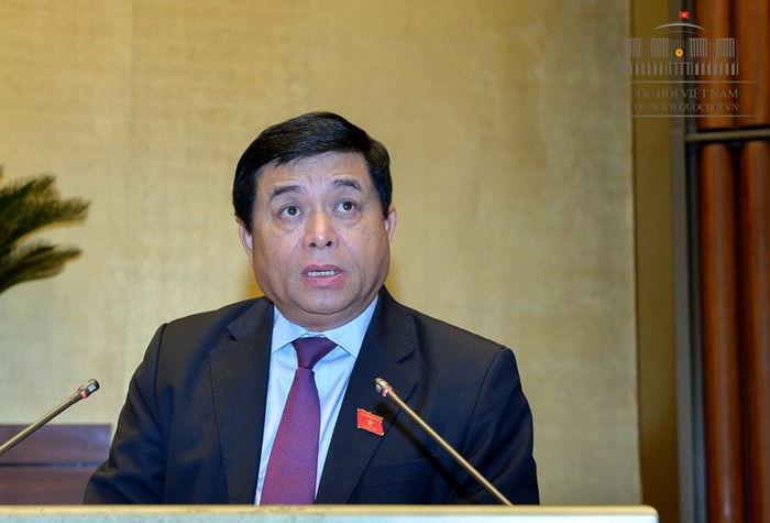 Bộ trưởng Bộ Kế hoạch và Đầu tư Nguyễn Chí Dũng trình dự án Luật Đơn vị hành chính-kinh tế đặc biệt được hy vọng là giải pháp đột phá thúc đẩy tăng trưởng kinh tế (ảnh quochoi.vn). Bộ trưởng Bộ Kế hoạch và Đầu tư Nguyễn Chí Dũng trình dự án Luật Đơn vị hành chính-kinh tế đặc biệt được hy vọng là giải pháp đột phá thúc đẩy tăng trưởng kinh tế (ảnh quochoi.vn).