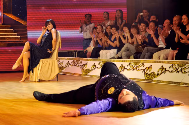 Lại thêm một anh nữa chết gục dưới chân mình. Tôi phục tôi quá!