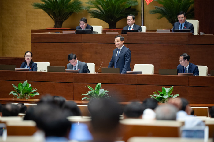Phó Thủ tướng Lê Minh Khái trả lời chất vấn. Ảnh: quochoi.vn. Phó Thủ tướng Lê Minh Khái trả lời chất vấn. Ảnh: quochoi.vn.