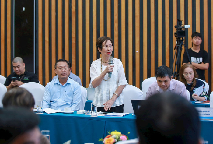 Phó Giáo sư, Tiến sĩ Bùi Thị An - Đại biểu Quốc hội khóa XIII, Viện trưởng Viện Tài nguyên môi trường và phát triển cộng đồng. Phó Giáo sư, Tiến sĩ Bùi Thị An - Đại biểu Quốc hội khóa XIII, Viện trưởng Viện Tài nguyên môi trường và phát triển cộng đồng.