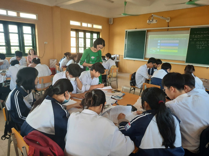 Nhiều giải pháp được đưa ra để khắc phục tình trạng thiếu giáo viên. Ảnh minh họa: hungyen.edu.vn. Nhiều giải pháp được đưa ra để khắc phục tình trạng thiếu giáo viên. Ảnh minh họa: hungyen.edu.vn.