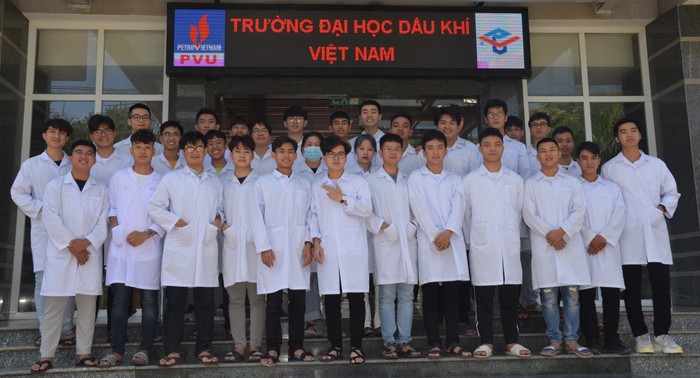 Trường Đại học Dầu khí Việt Nam luôn chú trọng, tạo điều kiện khuyến khích các sinh viên giỏi tham gia nghiên cứu khoa học ngay từ khi còn đang học tập tại nhà trường. Ảnh: NVCC. Trường Đại học Dầu khí Việt Nam luôn chú trọng, tạo điều kiện khuyến khích các sinh viên giỏi tham gia nghiên cứu khoa học ngay từ khi còn đang học tập tại nhà trường. Ảnh: NVCC.