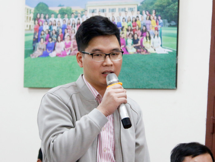 Thầy Nguyễn Kim Cương - Tổ trưởng tổ Toán (Trường Trung học phổ thông Chu Văn An, Hà Nội) chia sẻ về những điều tâm đắc trong tiết dạy tại Trường Trung học phổ thông Tây Hồ. Thầy Nguyễn Kim Cương - Tổ trưởng tổ Toán (Trường Trung học phổ thông Chu Văn An, Hà Nội) chia sẻ về những điều tâm đắc trong tiết dạy tại Trường Trung học phổ thông Tây Hồ.