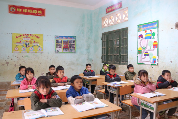 Một giờ học tại Trường Phổ thông dân tộc bán trú Tiểu học Na Khê (huyện Yên Minh, tỉnh Hà Giang). Ản: Ngân Chi. Một giờ học tại Trường Phổ thông dân tộc bán trú Tiểu học Na Khê (huyện Yên Minh, tỉnh Hà Giang). Ản: Ngân Chi.
