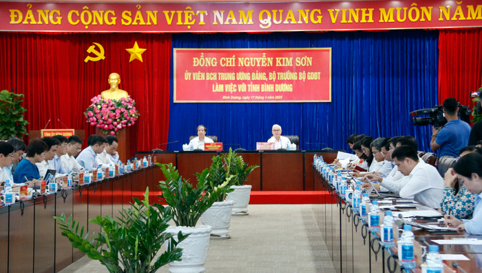 Toàn cảnh phiên làm việc. Toàn cảnh phiên làm việc.