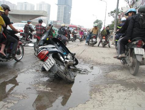 Hiện trường vụ cháy xe Hiện trường vụ cháy xe