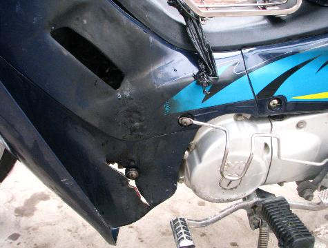 Khói ám vào yếm chiếc xe Khói ám vào yếm chiếc xe