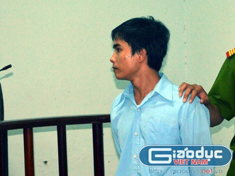 Bị cáo Hồ Tấn Hoàng trước tòa