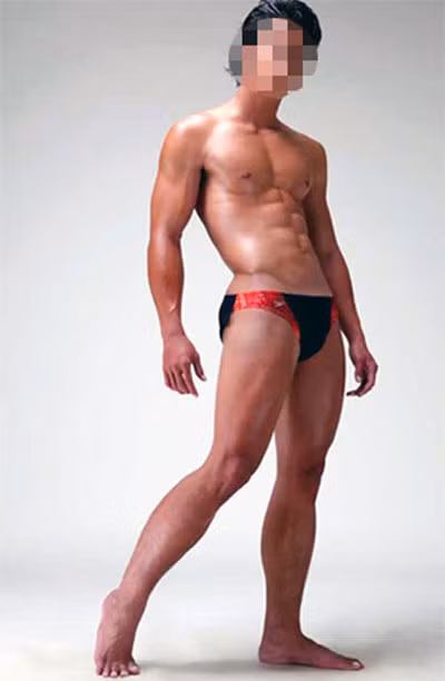 Người mẫu từng nhiều lần bị dư luận lên án vì những bộ ảnh không thể gợi cảm hơn.