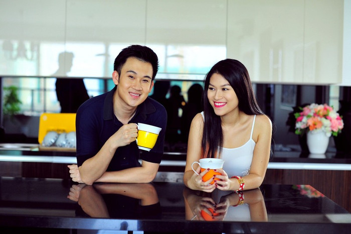 "Đây là mồ hôi nước mắt của Vũ, và thực sự nó là chốn bình yên mỗi khi đi diễn về. Cứ mở cửa bước vào nhà là thấy lòng dịu lại. "Đây là mồ hôi nước mắt của Vũ, và thực sự nó là chốn bình yên mỗi khi đi diễn về. Cứ mở cửa bước vào nhà là thấy lòng dịu lại.