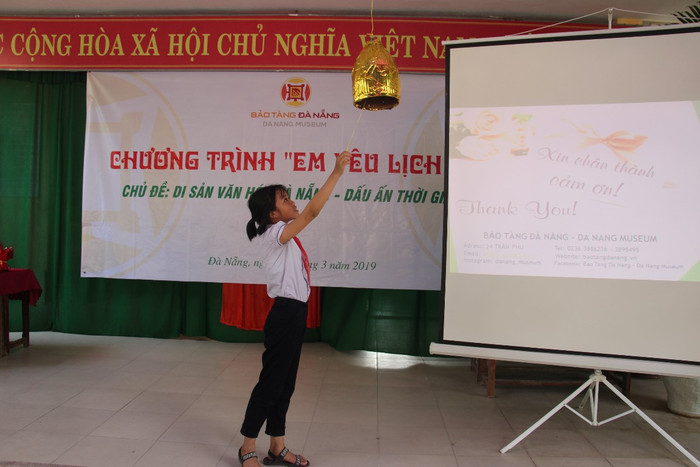 Rung chuông vàng. Rung chuông vàng.