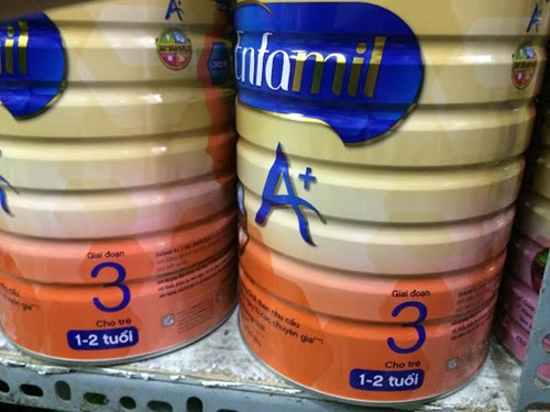 Người tiêu dùng đặt nghi vấn, phải chăng một số hãng sữa thay đổi phân chia dòng sữa theo độ tuổi để lách quy định giảm giá sữa cho trẻ dưới 2 tuổi sau khi bỏ chi phí quảng cáo? Người tiêu dùng đặt nghi vấn, phải chăng một số hãng sữa thay đổi phân chia dòng sữa theo độ tuổi để lách quy định giảm giá sữa cho trẻ dưới 2 tuổi sau khi bỏ chi phí quảng cáo?