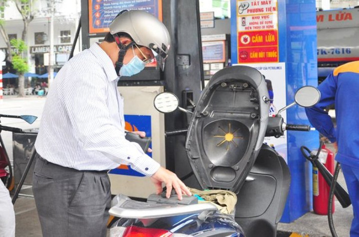 Điều chỉnh giá cơ sở mặt hàng xăng dầu phổ biến, gia xăng trên thị trường vẫn giữ ổn định Điều chỉnh giá cơ sở mặt hàng xăng dầu phổ biến, gia xăng trên thị trường vẫn giữ ổn định