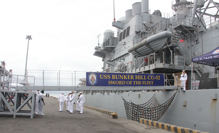 Đây là tàu chiến hiện đại được trang bị 4 động cơ tua bin chạy bằng xanh LM 2.500; 2 trục có tổng công suất 80.000 mã lực.