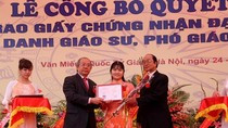 Hơn 700 người đạt chuẩn giáo sư, phó giáo sư năm 2016 (Ảnh minh họa: Xuân Trung) Hơn 700 người đạt chuẩn giáo sư, phó giáo sư năm 2016 (Ảnh minh họa: Xuân Trung)
