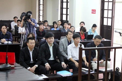 Quang cảnh tại phiên tòa ngày 22/3