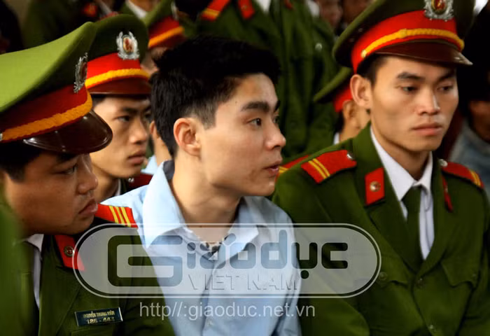 Trong phiên xử phúc thẩm ngày 30/3, mức án dành cho Lê Văn Luyện vẫn không thay đổi - 18 năm tù giam.