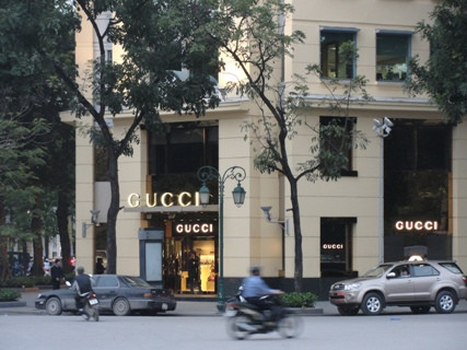 Cửa hàng Gucci bị phạt Cửa hàng Gucci bị phạt
