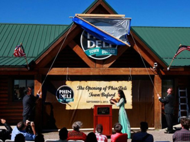 ...nay trở thành "đại bản doanh" để doanh nhân Phạm Đình Nguyên thực hiện giấc mơ đưa cà phê Việt vào đất Mỹ. ...nay trở thành "đại bản doanh" để doanh nhân Phạm Đình Nguyên thực hiện giấc mơ đưa cà phê Việt vào đất Mỹ.