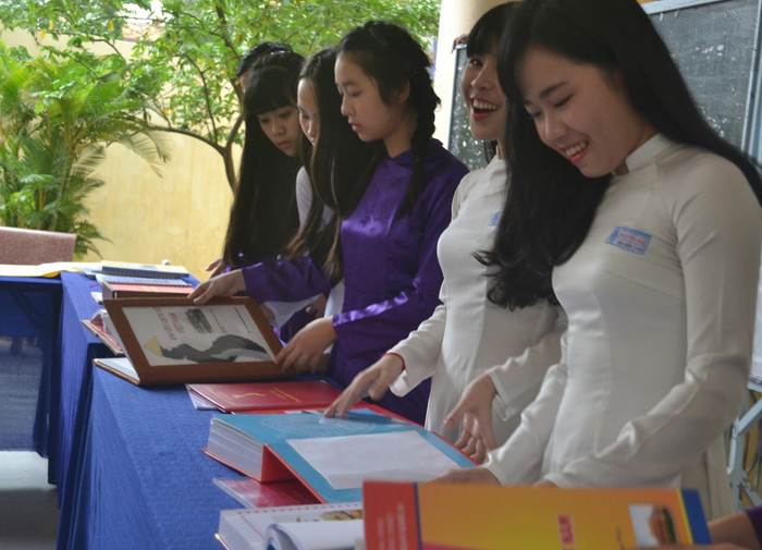 Học sinh vẫn luôn hứng thú với những bài giảng mới, có tính thời sự. (Ảnh: AN) Học sinh vẫn luôn hứng thú với những bài giảng mới, có tính thời sự. (Ảnh: AN)