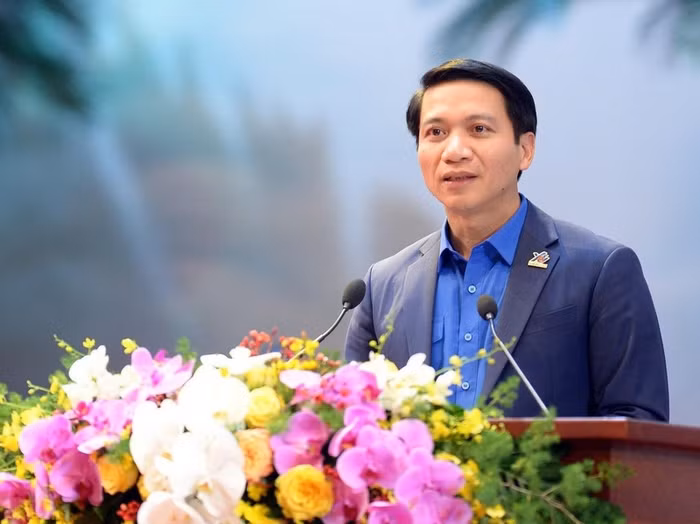 Bí thư thường trực Ban Chấp hành Trung ương Đoàn khóa XI Nguyễn Ngọc Lương trình bày Đề án Ban Chấp hành Trung ương Đoàn khóa XII, nhiệm kỳ 2022 -2027. Ảnh: baochinhphu.vn Bí thư thường trực Ban Chấp hành Trung ương Đoàn khóa XI Nguyễn Ngọc Lương trình bày Đề án Ban Chấp hành Trung ương Đoàn khóa XII, nhiệm kỳ 2022 -2027. Ảnh: baochinhphu.vn