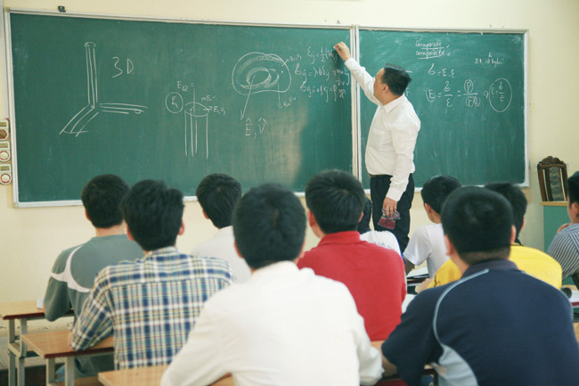 Con đường phát triển nhân tài khoa học công nghệ trước hết rất cần có sự thay đổi mạnh mẽ chất lượng giáo dục đại học và sau đại học với tinh thần sáng tạo. Ảnh minh họa: VNU Con đường phát triển nhân tài khoa học công nghệ trước hết rất cần có sự thay đổi mạnh mẽ chất lượng giáo dục đại học và sau đại học với tinh thần sáng tạo. Ảnh minh họa: VNU