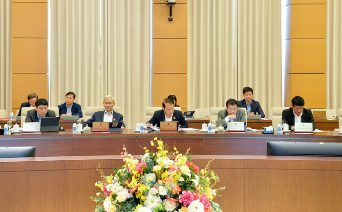 Các đại biểu tham dự phiên họp. Ảnh: quochoi.vn Các đại biểu tham dự phiên họp. Ảnh: quochoi.vn